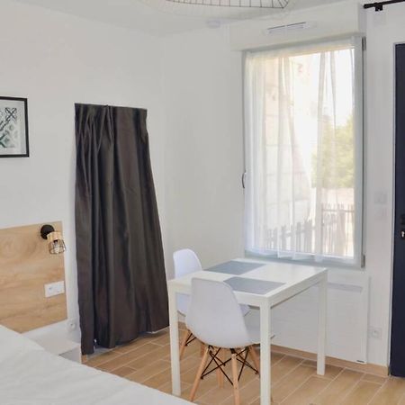 Superbe Studio Idealement Situe ! Avoine エクステリア 写真
